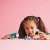 LEGO Friends 42643 Vattacukorárus pult és robogó